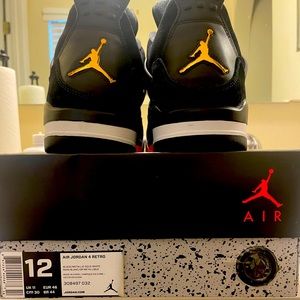 Jordan 4